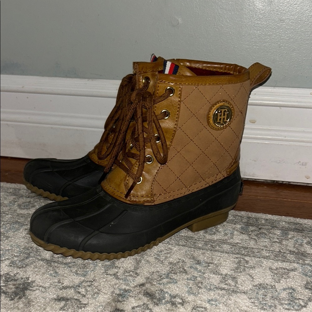 Tommy Hilfiger Quilted Duck Boots